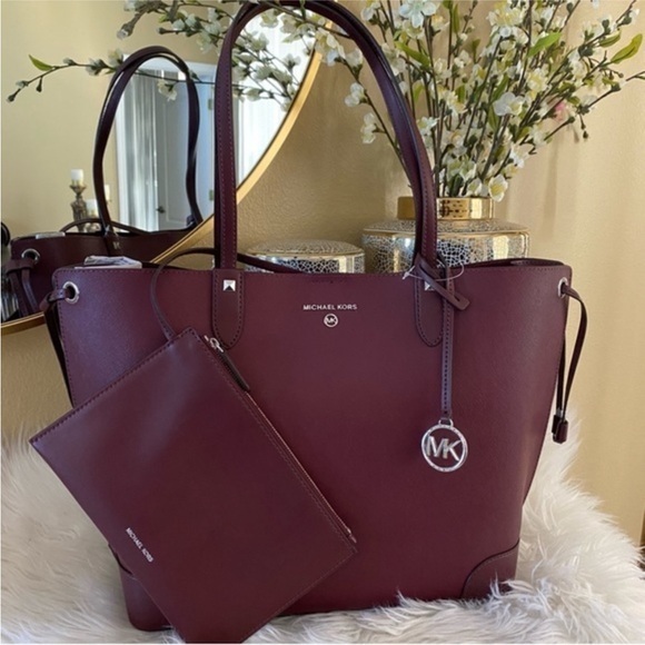 New Michael Kors Edith tote bag in Merlot color - Picture 1 of 15